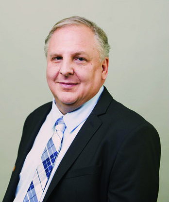 DaVella Headshot.jpg